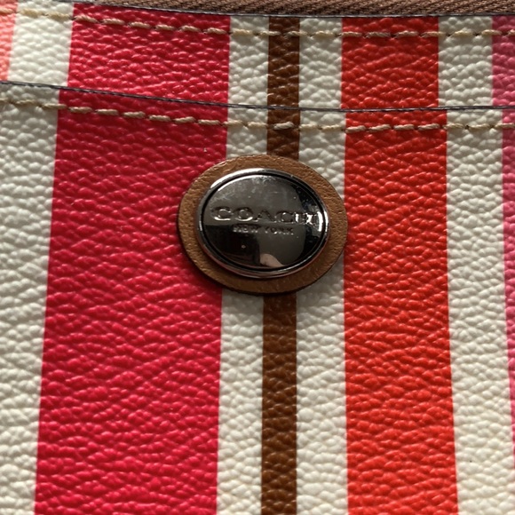 Coach change purse/card holder - Picture 2 of 5